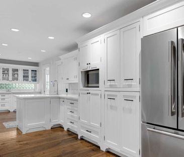 For Lease - 268 Chartwell Road, Oakville, Ontario - Photo 1