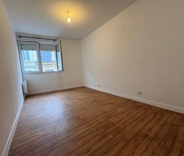 Location Appartement 4 pièces 94m² POITIERS 86000 - Photo 1