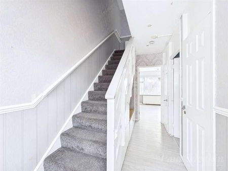 Underwood, New Addington, CR0 - Photo 3