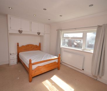 1 bed Mid Terraced House for Rent - Photo 1