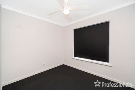 Charming 5 x 2 in sought after Greenwood! - Photo 4