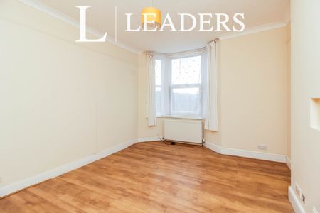 2 bedroom apartment to rent Cambridge Road, Eastbourne, BN22 - Photo 5