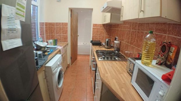 4 bedroom house to rent - Photo 1