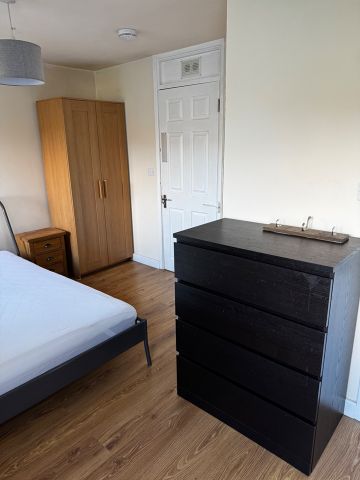 Room in a Shared House, Bryansons Close, BS16 - Photo 2