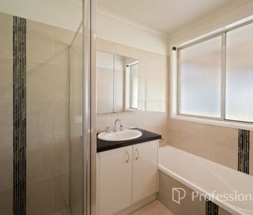 FAMILY HOME IN A CONVENIENT LOCATION - Photo 5