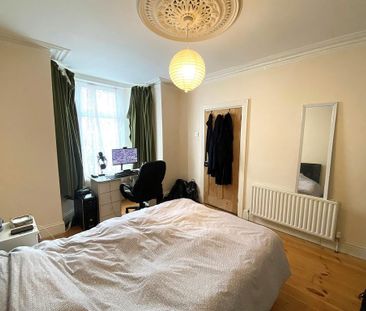 4 bedroom terraced house to rent - Photo 5