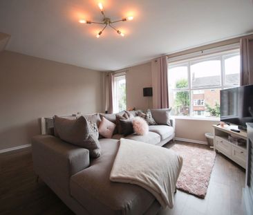 Off Oldfield Road, Lymm - Photo 2
