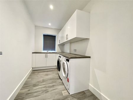 The Stables, Allum Lane - Photo 5