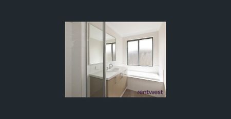 Spacious Home in Squires Estate, Baldivis - Photo 4