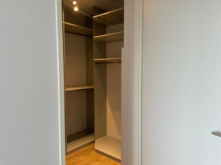 Te huur: Appartement Ien Daleshof 73 in Rotterdam - Photo 2