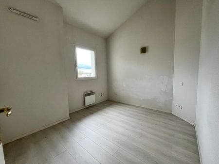Location Appartement 3 pièces 59m² ST ANDRE DE CUBZAC 33240 - Photo 5