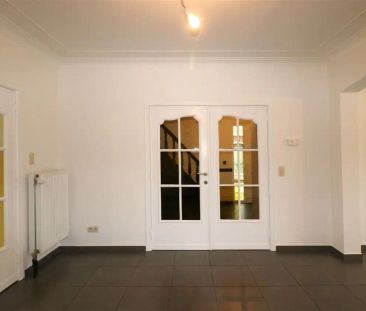 Villawoning, nabij station, 3 slpk., mooie omgeving, instapklaar - Photo 1