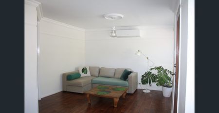 Light & Airy - Photo 4