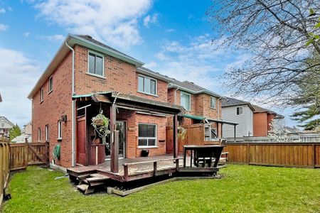 For Lease - 24 Antique Drive, Richmond Hill, Ontario - Photo 4