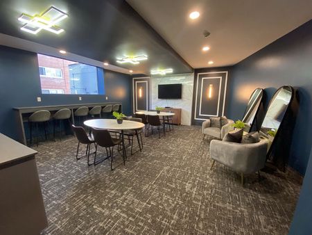 235 Sherbrooke St W, Montréal, QC - Photo 4