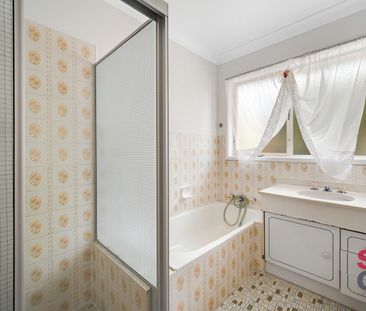 49 Collings Street, Pearce ACT 2607 - House For Rent | Domain - Photo 2