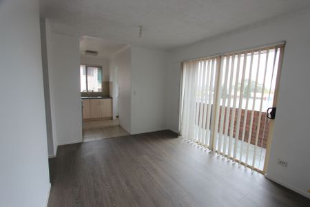 RENOVATED 3 BEDDER! - Photo 2
