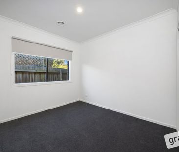 5 Diston Court, Pakenham, Vic 3810 - Photo 1