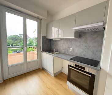 Location Appartement 2 pièces 45m² - Photo 3