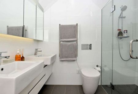 great location - Photo 5