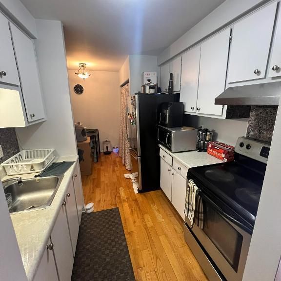 grand 4 1/2 près du métro Montmorency - Photo 1