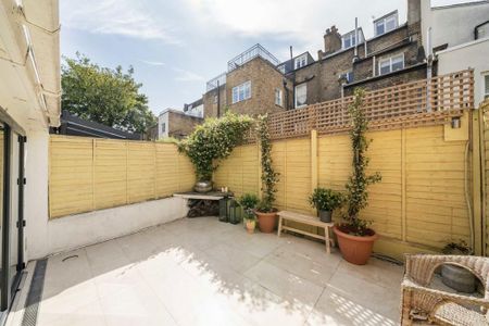 2 bedroom flat to rent - Photo 5