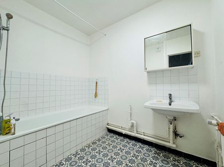 Location Appartement 4 pièces 74m² - Photo 5