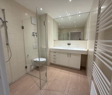 Zentrale 2 Zimmer Wohnung mit großem Südbalkon - Foto 3