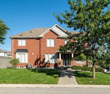 For Lease - 2 Yang Street, Richmond Hill, Ontario - Photo 4