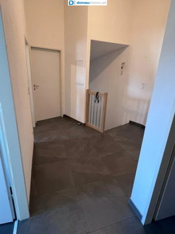 3812 Groß Siegharts: Renovierte Mietwohnung in Zentrumsnähe - Photo 3