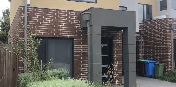 3/147-149 Golf Links Road, Berwick VIC 3806 - Photo 2