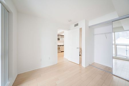 For Lease - 386 Yonge Street Unit# 1416, Toronto, Ontario - Photo 5