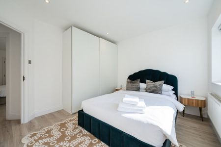 Elizabeth Court, Palgrave Gardens, Regents Park, NW1 6EJ - Photo 3