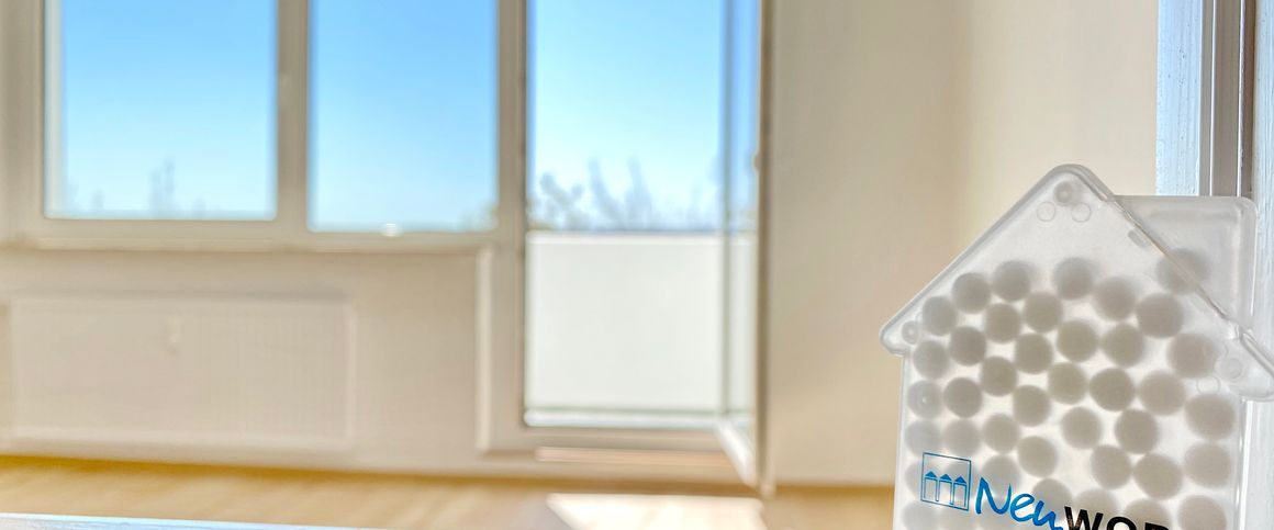 ... perfekt ... Balkon und schöne Wohnküche mit Fenster! ... - Foto 1