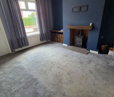 3 bed Terraced - To Let - Photo 1