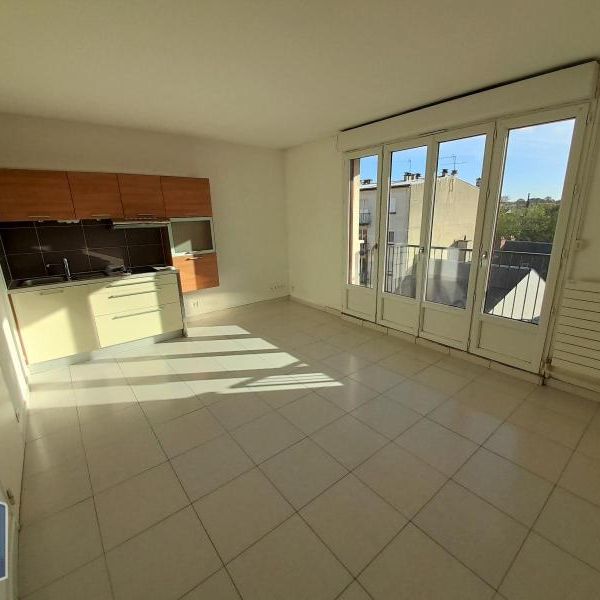 Location Appartement 1 pièce 23m² RAMBOUILLET 78120 - Photo 1