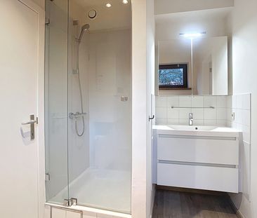 Volledig gerenoveerd 1 slaapkamer appartement op top locatie! - Photo 1