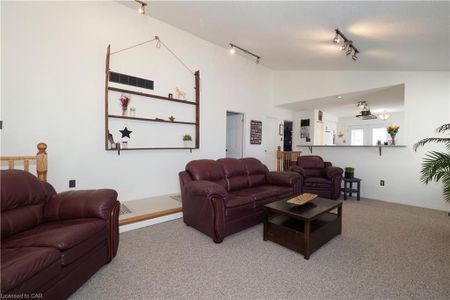 For Lease - 33 Boulder Crescent Unit# Main, Guelph, Ontario - Photo 3