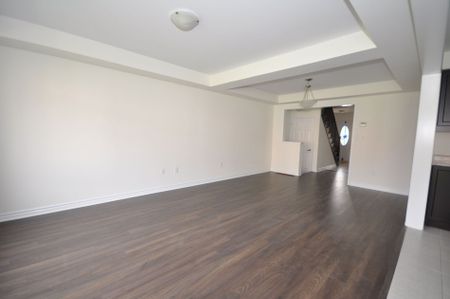 For Lease - 305 Gooding Crescent, Milton, Ontario - Photo 2