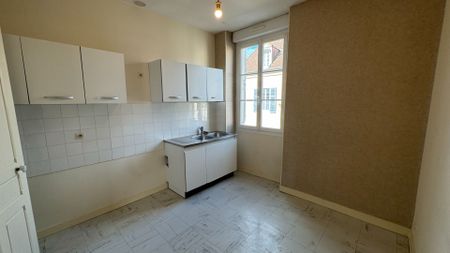 HYPER CENTRE quartier FOIRAIL et proche Universités T2 450 € cc, - Photo 5