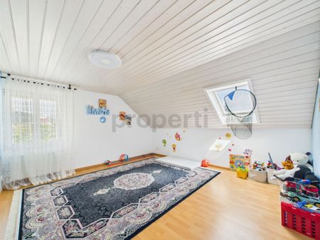 Charming duplex apartment in Zurzach with 5.5 rooms - Photo 5