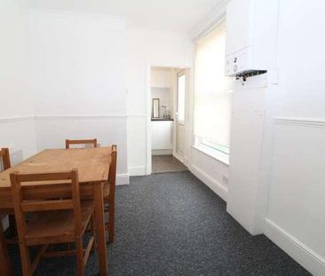 Ground Floor Flat, Chester Road, Gillingham, ME7 - Photo 6