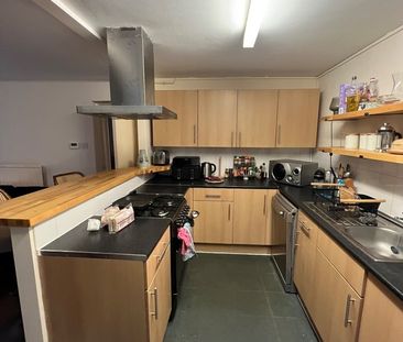 Room in a Shared Flat, Musard Road, W6 - Photo 5