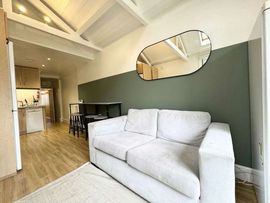 A Lovely House share in Hampshire - Photo 1