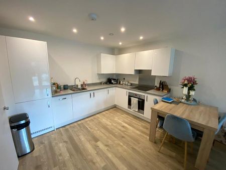 2 bedroom flat to rent - Photo 5