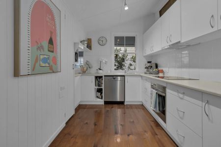 CHARMING CHARACTER HOME WITH SPACE, STYLE AND INNER-CITY CONVENIENCE - Photo 4