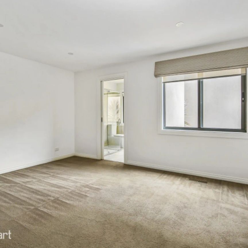 The Epitome of Beachside Living - Photo 1