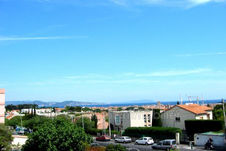 Location Appartement 2 pièces 45m² LA CIOTAT 13600 - Photo 2