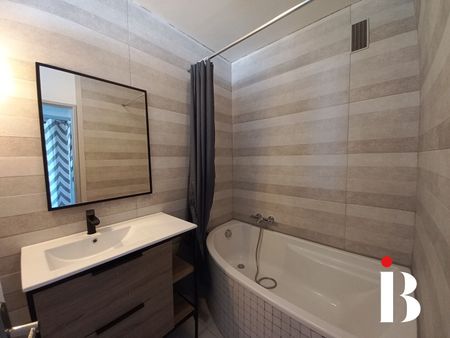 Location Appartement 3 pièces 67m² ST HERBLAIN 44800 - Photo 5