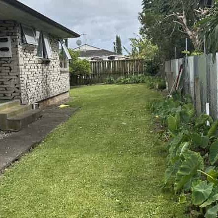 Large family home in Otara - Photo 1